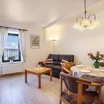 Hof Am Deich Apartment *